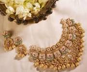 Heritage gold necklace